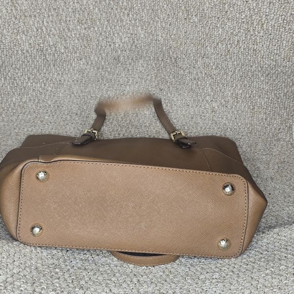 Michael Kors Jet Set  Saffiano Leather Tote - Picture 7 of 11